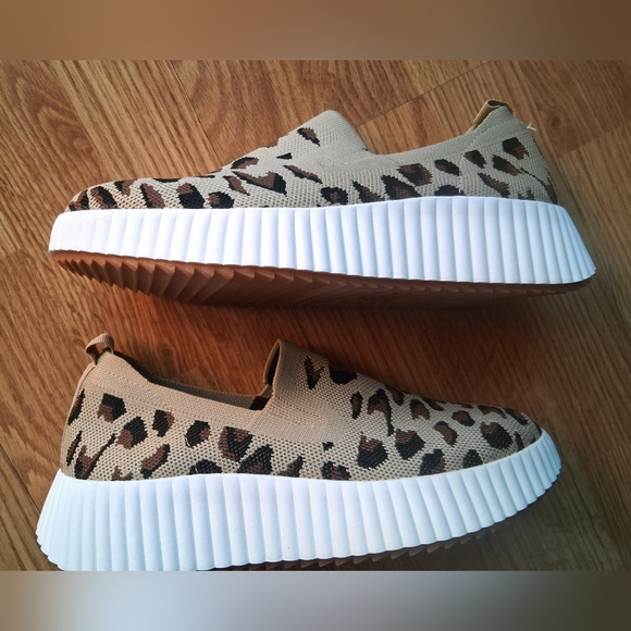 Jellypop NWT Lafies Shoes, Slip On Leopard Print, Sz 9, 10 - Picture 4 of 8